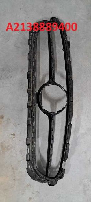 Gril ramka  w213 lift amg