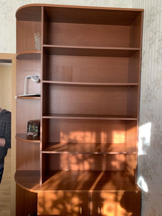 Стелаж книжкова шафа