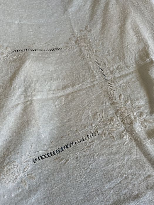 Conjunto de toalhas de mesa e colcha em linho