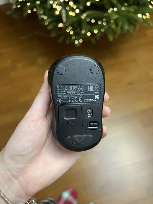Мишка logitech M185