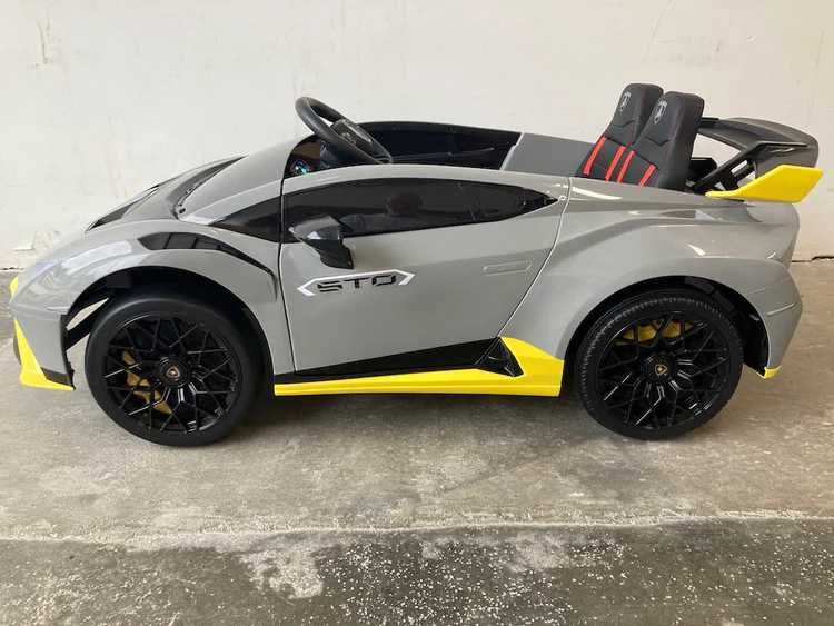 Lamborghini HURACAN STO 24V do 12km/h funkcja DRIFT autko