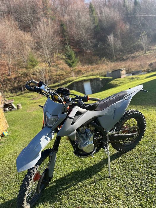 Продам кові адванс 250 25 року
