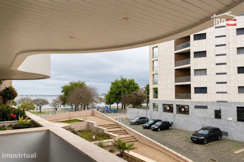 Apartamento T2 Parque das Nações - Varanda e Vista rio coz/equip