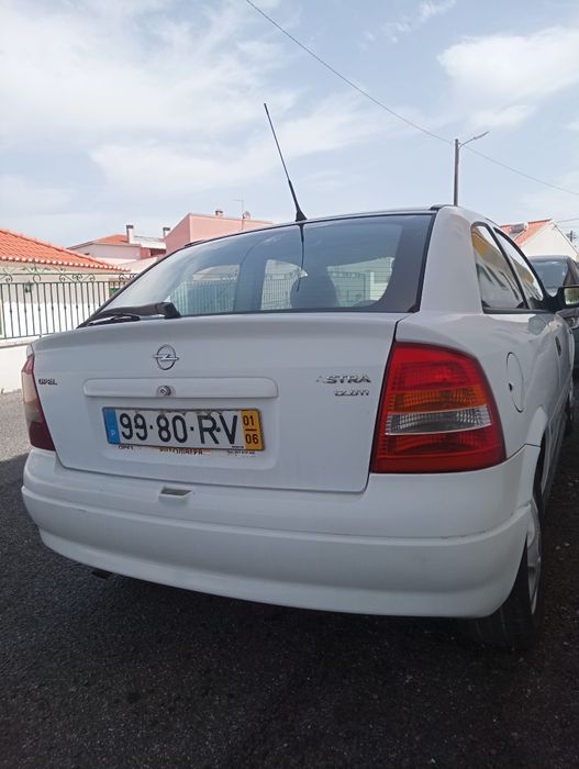 Opel astra comercial