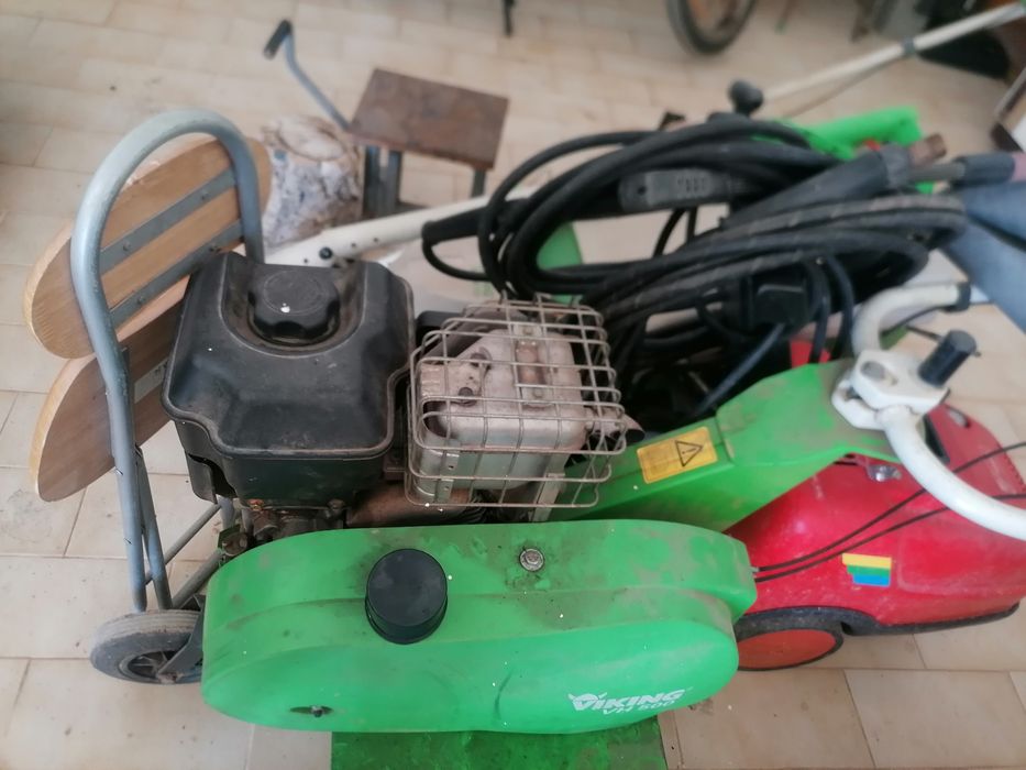 Motocultivador pouco uso