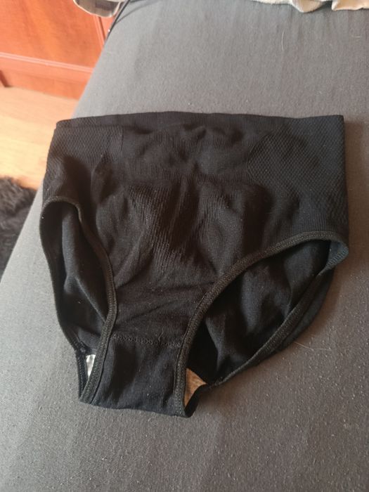 Majtki wyszczuplające używane.