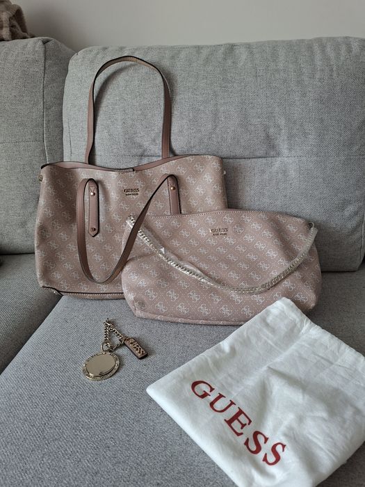 Torebka Guess shopper 2w1 torebka kosmetyczka brelok