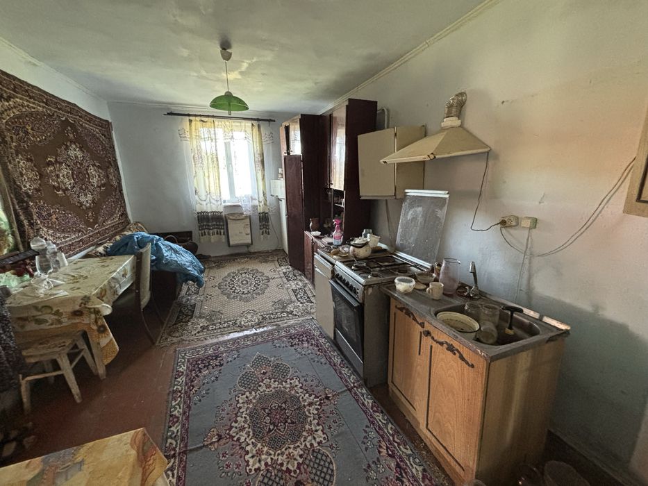 Продаж ділянка 25 сотих. Будинок 92 м². Сілець. Світло. Газ. Вода Асфальт