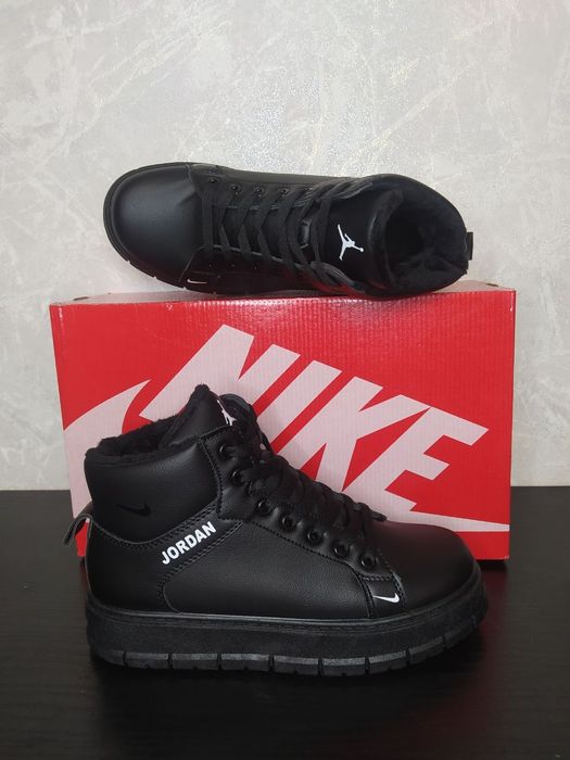 Жіночі зимові кросівки Nike air Jordan/натуральная кожа/зимние ботинки