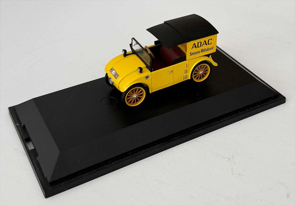 SCHUCO_Ref 02971 Hanomag Kommissbrot “ADAC” - Limited Edition. Escala 1/43. Completo, como novo.