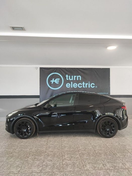 Tesla Model Y Long Range Dual Motor AWD