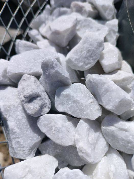 Kamień ozdobny ,granit dalmatyńczy, biała Marianna , kora kamienna