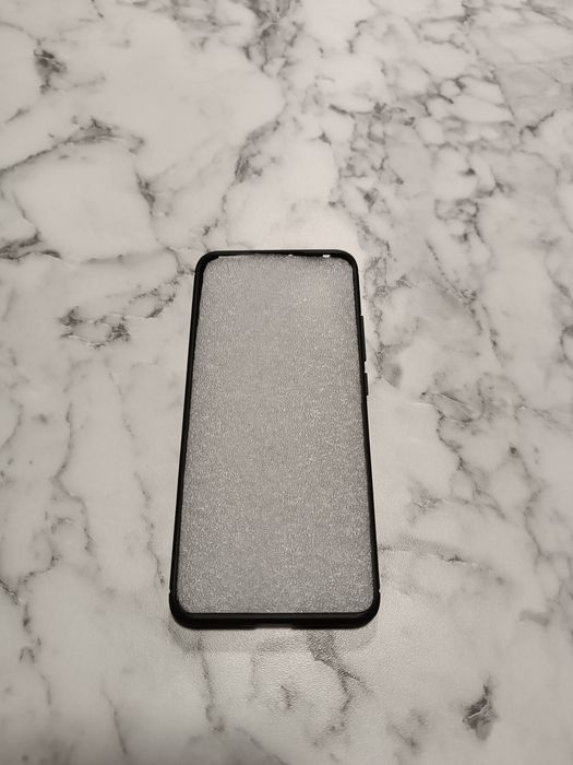 Продам чехол для телефона