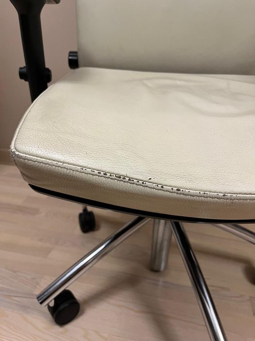 Krzesło biurowe obrotowe skórzane