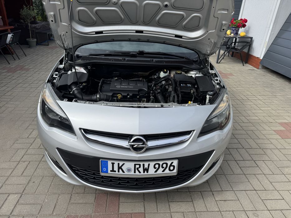 Opel Asta 1.4 140 KM sprowadzony 2014 opłacony 2 x parktronic klima sprawna