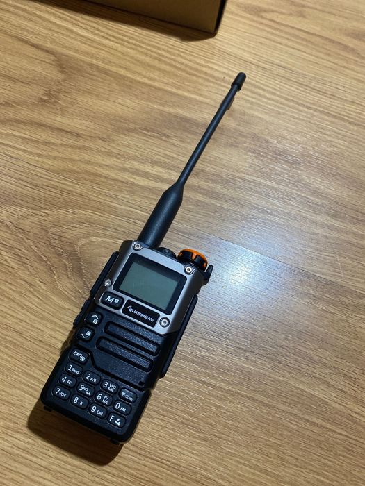 Rádio portátil / walkie talkie