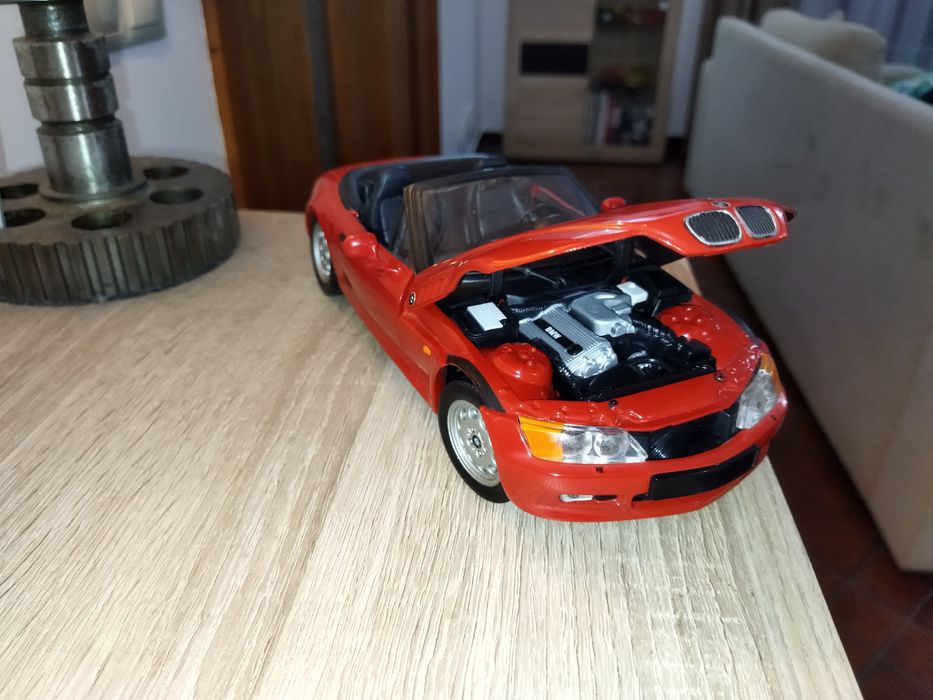 BMW Z3 1/18 UT Models