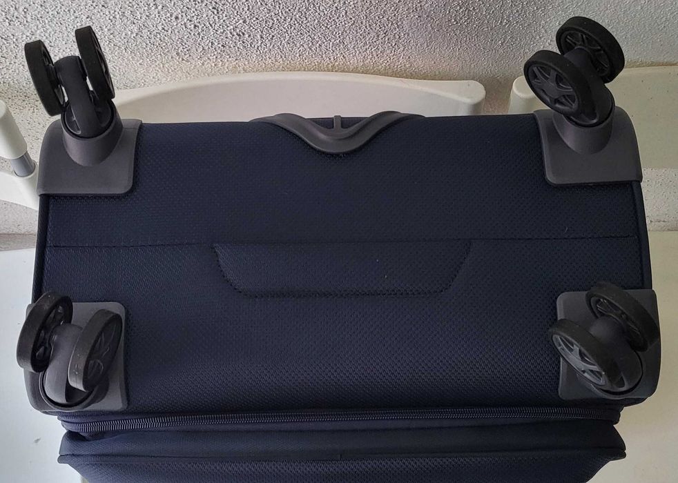 Mala Samsonite Popsoda Spinner 66/24 EXP Dark Blue, Nova