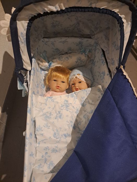 Carrinho de bebé de brincar