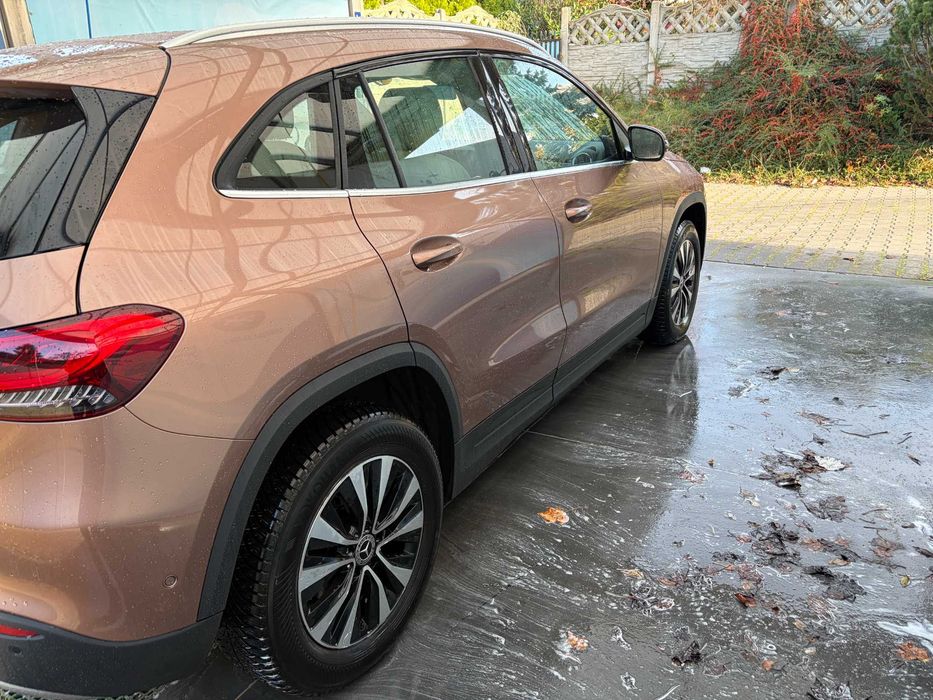 Mercedes Benz GLA 180