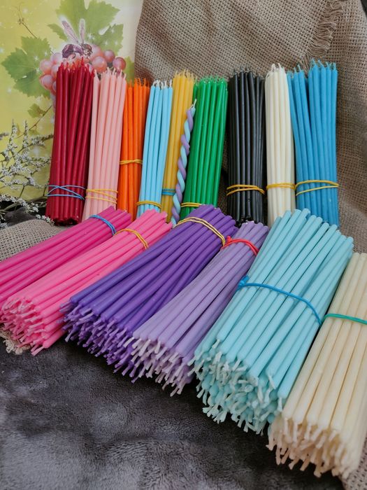 Кольорові воскові свічки. Свечи восковые