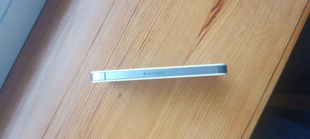 айфон 4s в нормальному стані