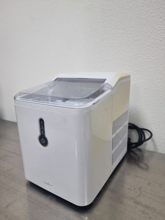 Maquina de fazer gelo