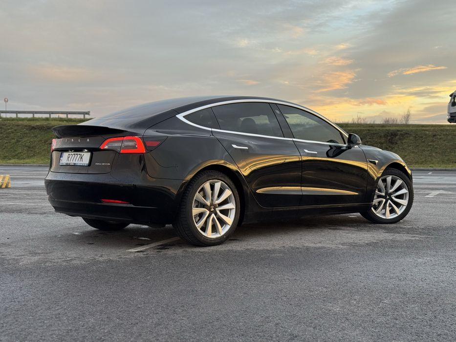 Tesla model 3 long range dual motor 2019