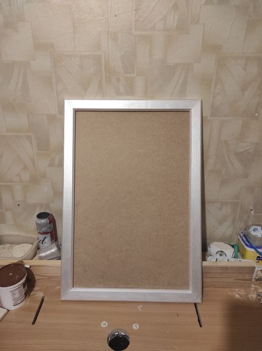 Рамки для картин, живопису, фото, дипломів, сертифікатів, тощо.