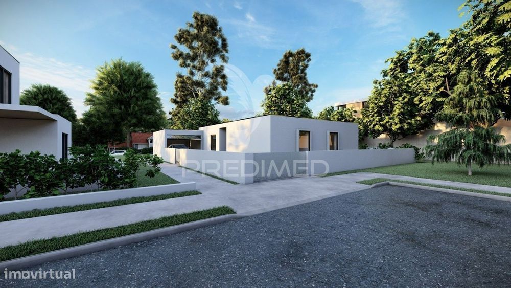 Terreno c/ Construção T2 115m2