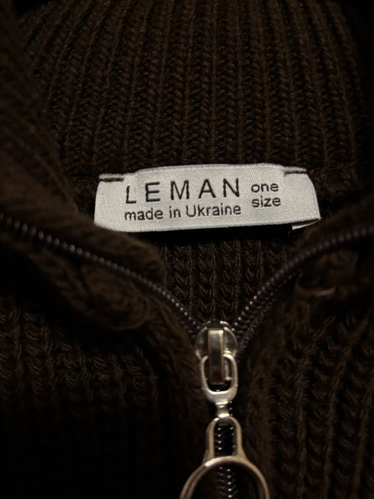 Вʼязаний светр шоколадного кольору від українського бренду Leman