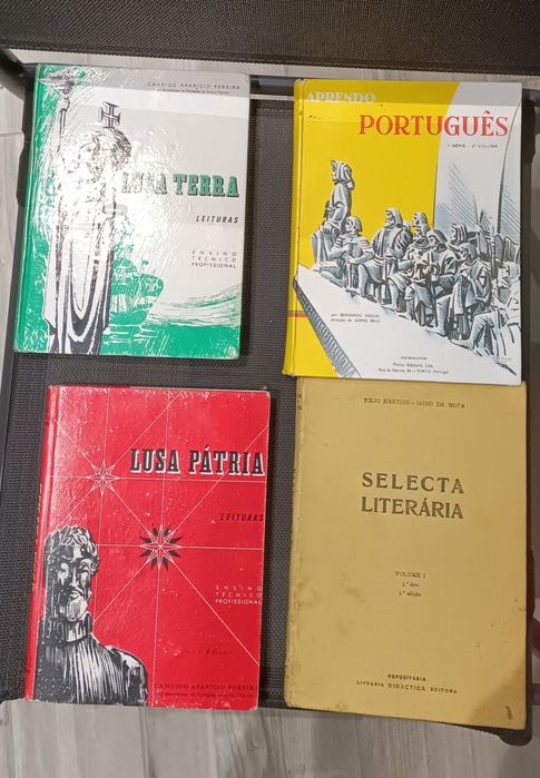 4 livros antigos 1€ cada