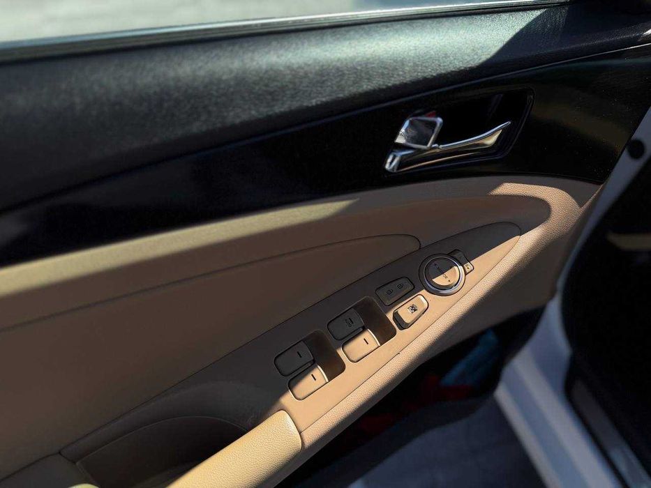 Hyundai Sonata 2013