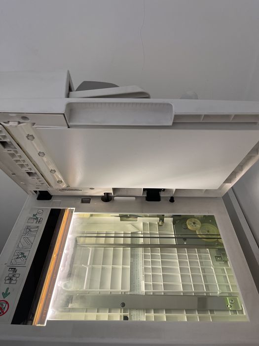 Xerox Phaser 6180 MFP