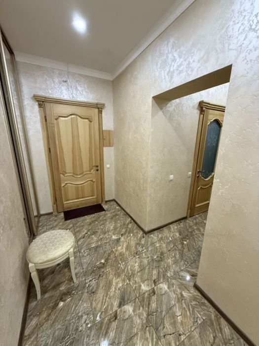 3 - комн. квартира 127 м. кв. 4/23 эт. ЖК Кировский. Ремонт. Мебель. Техника.