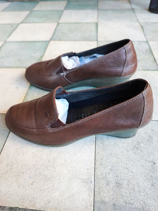 Sapatos 24hrs castanhos
