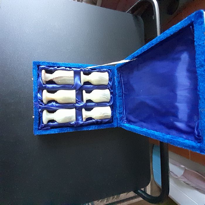 Рюмки под коньяк из оникса