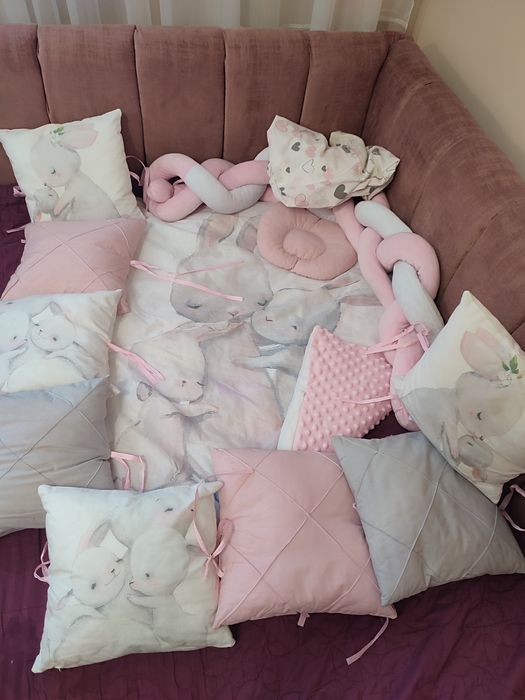 Дитячий постільний набір у ліжечко