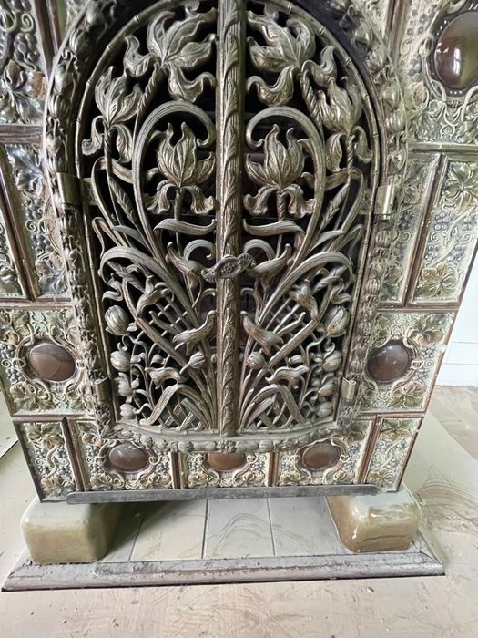 Zdobiony piec kaflowy