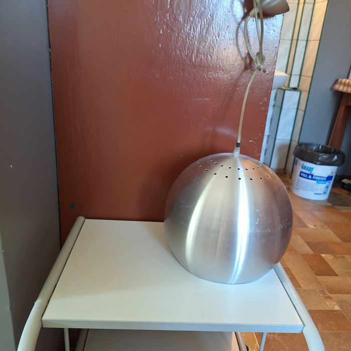 Sprzedam lampę metalową
