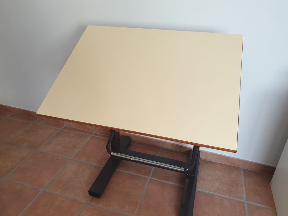 Estirador com cadeira