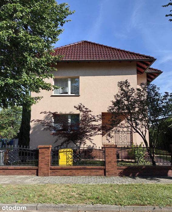 Dom jednorodzinny w Kłodnicy, 190 m2, poddasze, garaż, działka 700m2