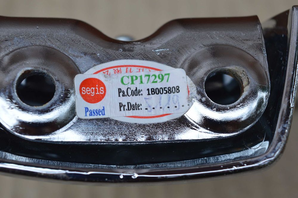 Vespa GTS/GTV 125/300 Sprint Primavera UCHWYT rączka pasażera