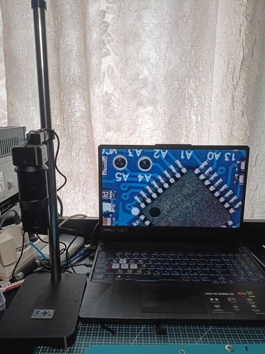 Unikalny mikroskop własnej roboty Full HD