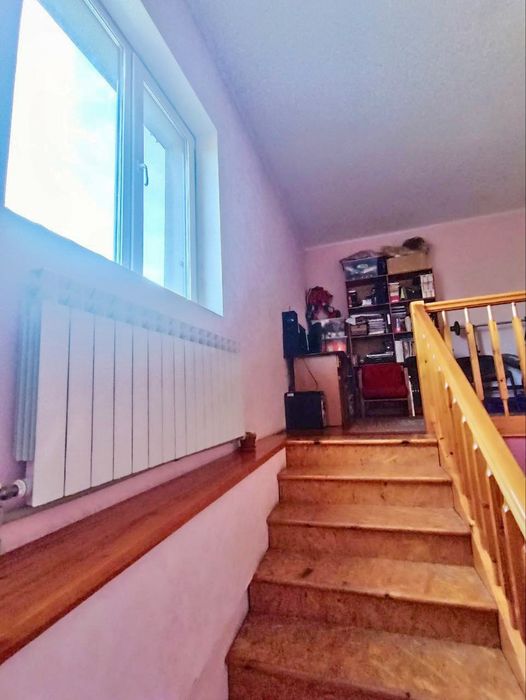 Є- ВІДНОВЛЕННЯ, ВАУЧЕР- ТАК! ПРОДАЖ 2поверх.будинку ЗАХОДИ/ЖИВИ. 3 санвузли, 2 гаража/утеплений/ вирівняна дільниця