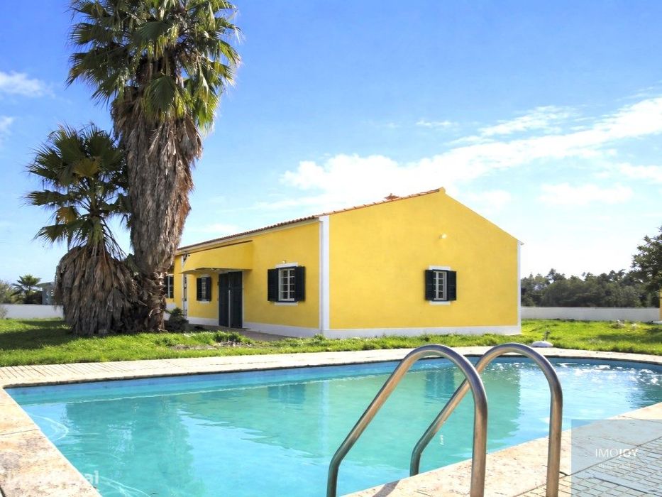 Moradia T3 com Piscina em Salvaterra de Magos