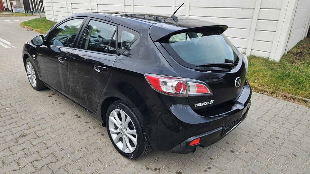 OKAZJA 09r MAZDA 3 1,6 110KM grz szyba i fotele  pali na dotyk ładna