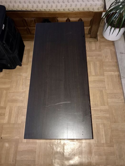 Mesa para televisao IKEA de Madeira com Pes metalicos (M.B. Condições)