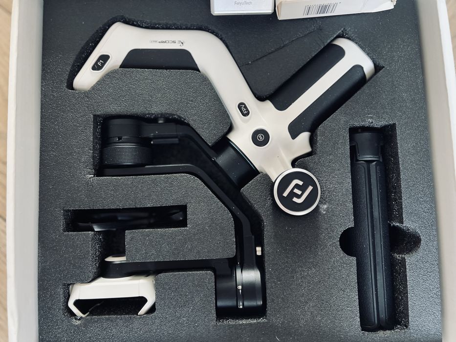 Gimbal FeiyuTech SCORP Mini P | Jak NOWY + GRATIS Lampa AI