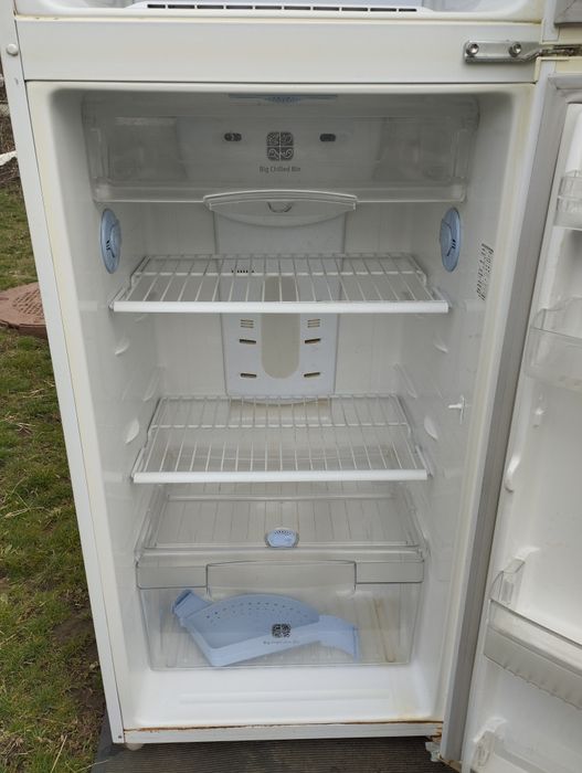 Холодильник Самсунг сухая заморозка.